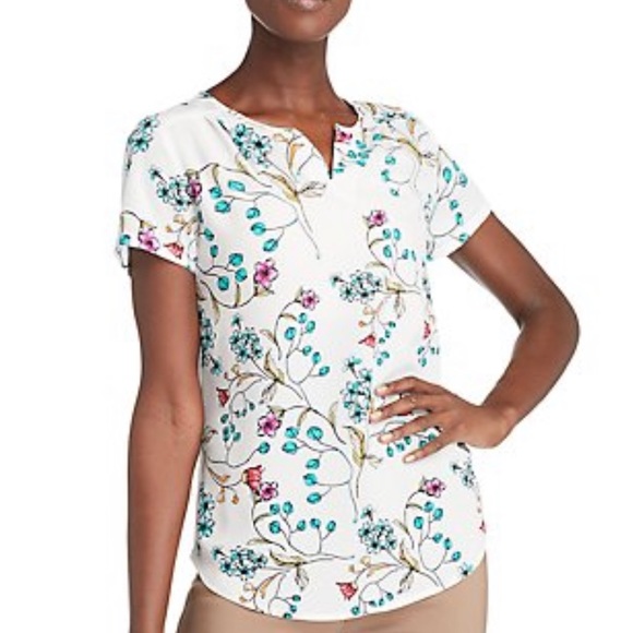 Floral Split Neck Short Sleeve Mixed Media Top - Picture 3 of 5